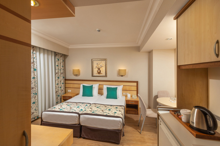 Bedroom 4, Side Sun Hotel - All Inclusive, Manavgat