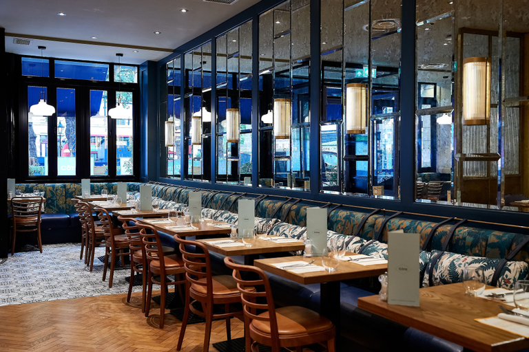Food & Drinks 5, Sloane Square Hotel, London