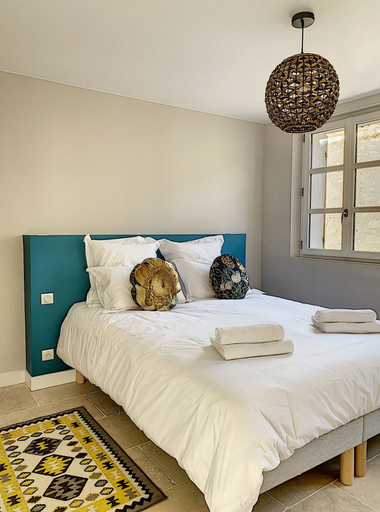 Bedroom 3, Les Estrelles, Bouches-du-Rhône