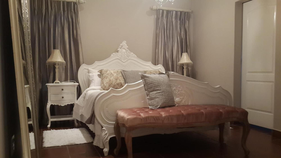 Bedroom 4, Lavender House, Ehlanzeni
