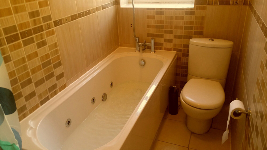 Bathroom 3, Luxurious Apartments In Conwy, Conwy