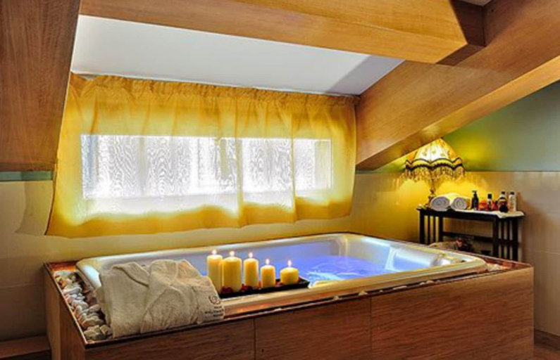 Bathroom 4, Golden Tulip Rome Piram, Roma