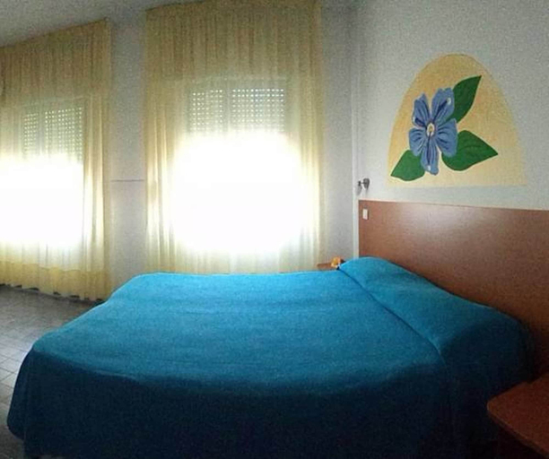 Bedroom 3, Caposkino Park Hotel, Messina