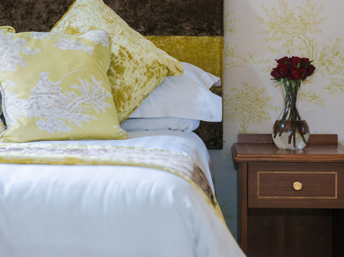 Bedroom 3, Oaklands Hall Hotel Grimsby, Lincolnshire