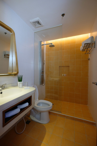 Bathroom 5, Be Resorts - Mactan, Lapu-Lapu City