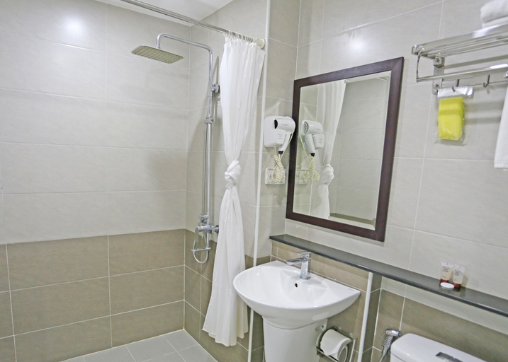 Bathroom 4, K Business 1 Hotel My Dinh, Từ Liêm