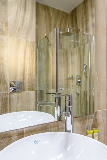 Bathroom 5, Marinos Beach Hotel, Crete