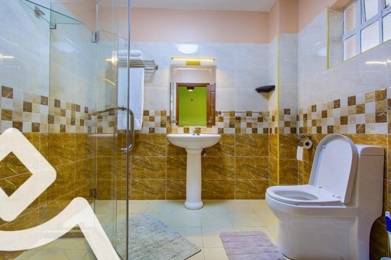 Bathroom 4, Lukenya Motorcross, Mavoko
