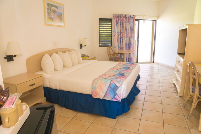 Bedroom 3, Allamanda Beach Hotel