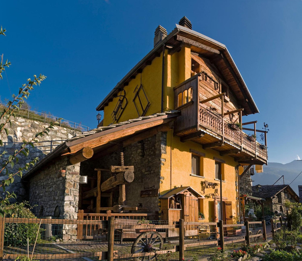 Exterior & Views 2, B&B Il Torchio, Aosta