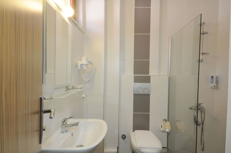 Bathroom 5, Kent Studyo Hotel, Marmaris