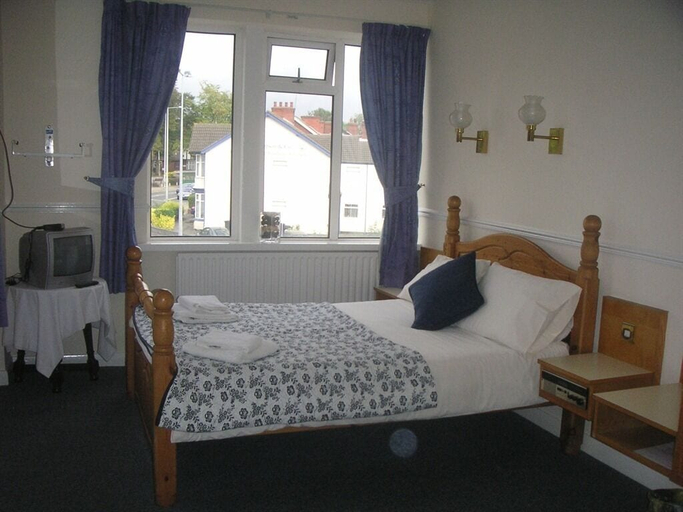 Bedroom 3, The Bridge Hotel, North Lincolnshire