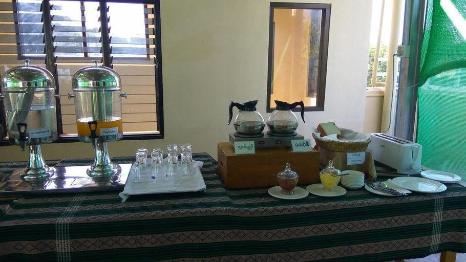 Food & Drinks 4, Shwe Yone Minn Hotel, Myingyan