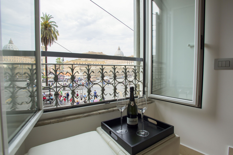 Others 5, San Pietro Grand Suite, Roma