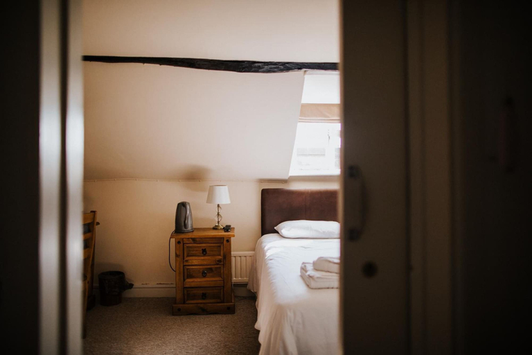 Bedroom 2, The Stratton House Hotel, Central Bedfordshire