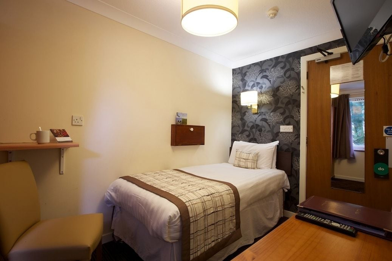 Bedroom 3, Dunollie Hotel, Highland
