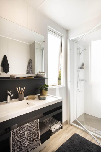Bathroom, Càmping & Bungalows Platja Brava, Girona