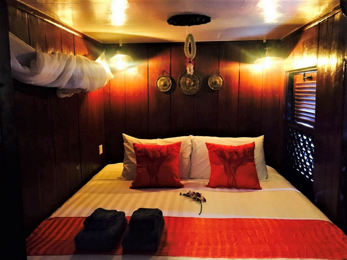 Bedroom 3, Phocea Cruise Siem Reap to Phnom Penh, Phnom Penh