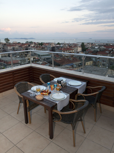 Others 2, Hotel Nanda, Fatih