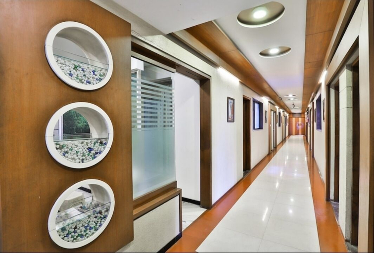 Others 5, Hotel Ostria, Surat