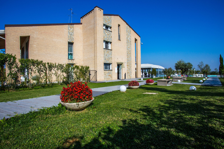 Exterior & Views 2, Gelso Bianco country resort, Modena