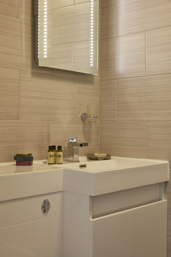 Bathroom 3, Lyme Townhouse, Dorset