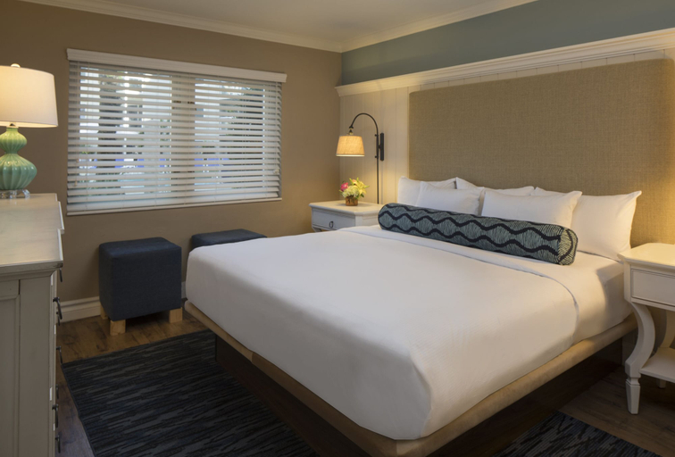 Bedroom 3, Edgewater Beach Hotel, Collier