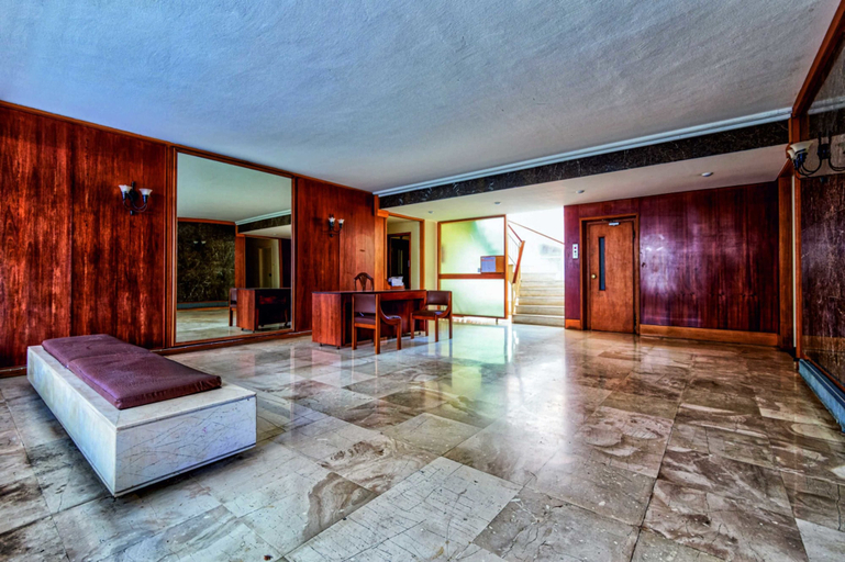 Others 5, Groovy Apartment by the Sea with Garden, Attica