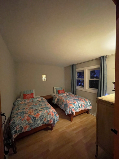 Bedroom 3, Brookside Hideaway, Brook Road Inn, Sullivan