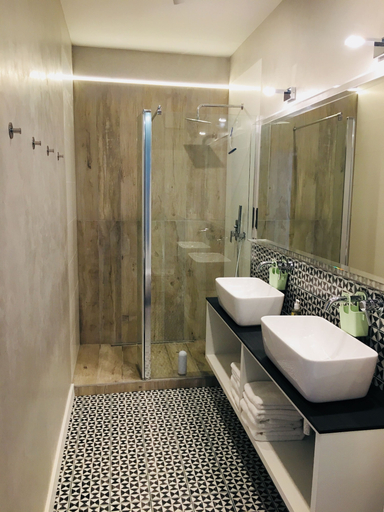 Bathroom, Piper Zajezdnia White, Poznań City