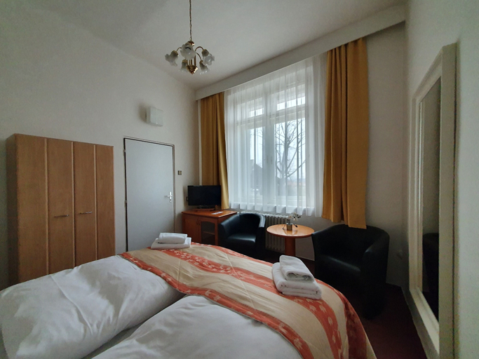 Bedroom 4, Pension Jana - Domov Mládeže, Praha 2