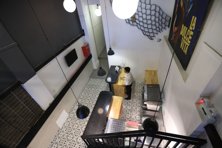 Others 3, Phu Gia Hotel, District 1