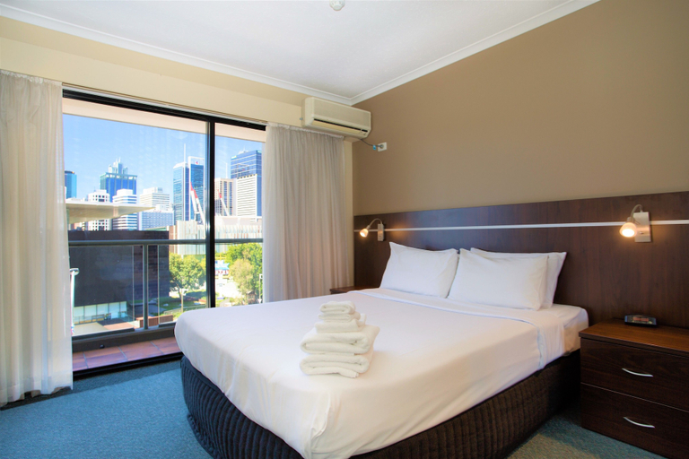 Bedroom 3, Riverside Hotel Southbank, Brisbane