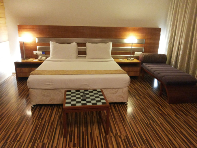 Bedroom 4, St Laurn - The Spiritual Resort, Ahmadnagar
