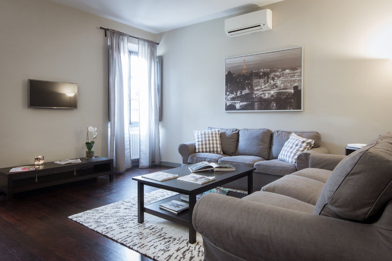 Room 4, Stylish Anguillara, Florence