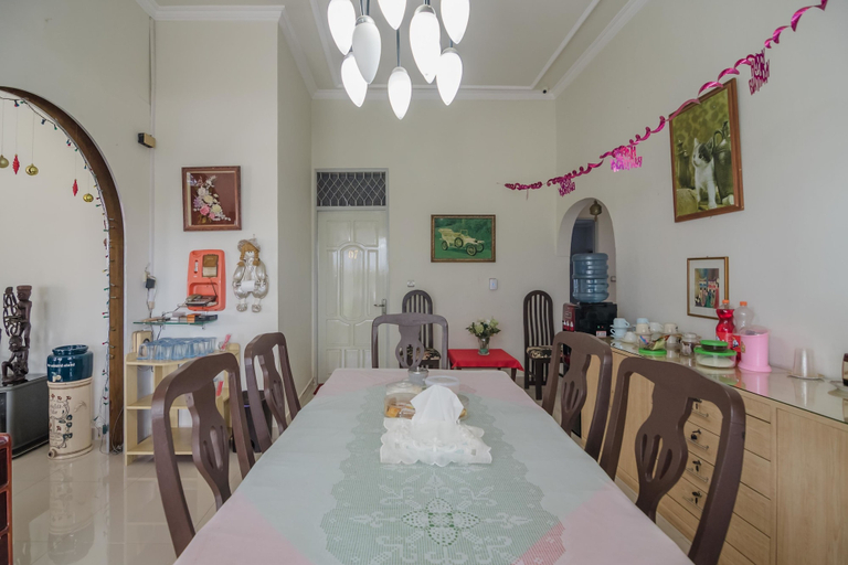 Food & Drinks 5, RedDoorz Syariah Plus @ Banjarbaru, Banjarbaru