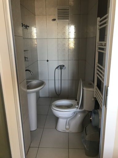 Bathroom 5, Gunes Otel, Hacıbektaş