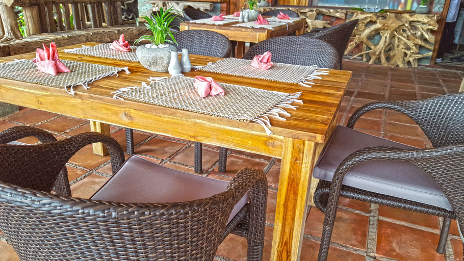 Food & Drinks 5, Udara Bali, Badung