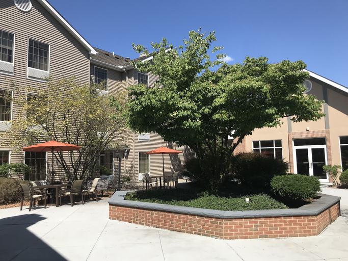 Exterior & Views 2, Hampton Inn & Suites Bethlehem, Northampton