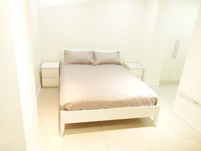 Bedroom 5, SS Property Hub - Large apartment near Hyde Park, London
