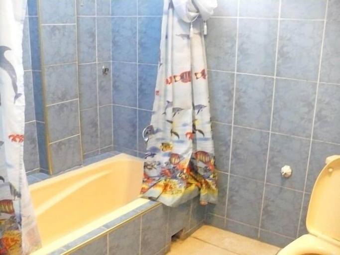 Bathroom 3, True Vine Hotel, Kumasi