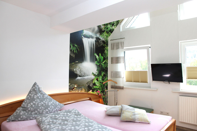 Bedroom 3, Pension & Ferienwohnung Schweinsberg, Hochsauerlandkreis