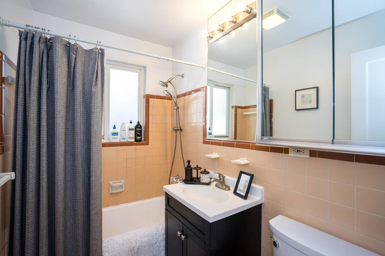 Bathroom, The Denver Den in Mayfair Park Enormous Backyard With Grill Sleeps 7, Denver