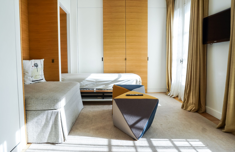 Bedroom 3, Hotel Marignan Champs - Elysées, Paris