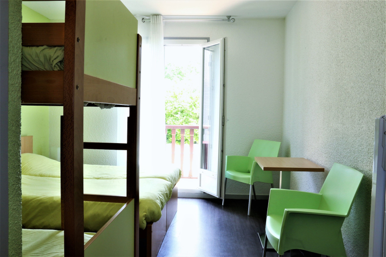 Bedroom 2, Auberge de la Vallée d'Ossau, Pyrénées-Atlantiques