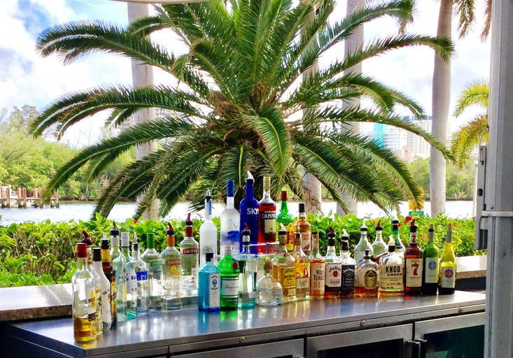 Food & Drinks 5, GALLERYone- A DoubleTree Suites by Hilton Hotel, Broward