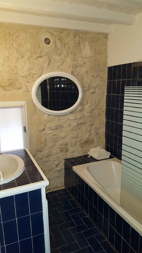 Bathroom 5, Chambres d'Hôtes Lou Calvari, Gard