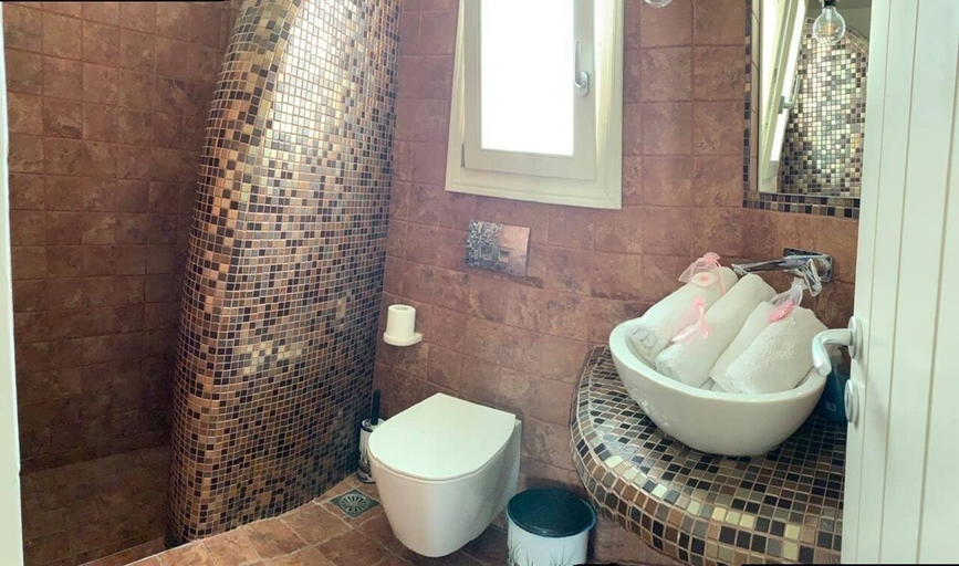 Bathroom 5, Villa Manos, South Aegean