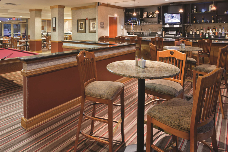 Food & Drinks 5, DoubleTree by Hilton Dallas - Farmers Branch, Dallas