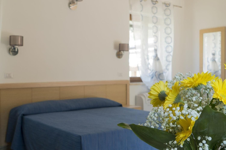 Bedroom 4, Arcomagno Hotel Village Club, Cosenza